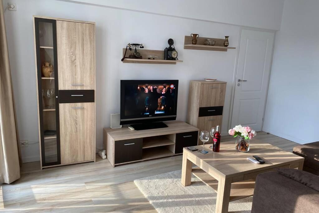 Magheru Cozy New Apartament 2 Rooms ブカレスト エクステリア 写真